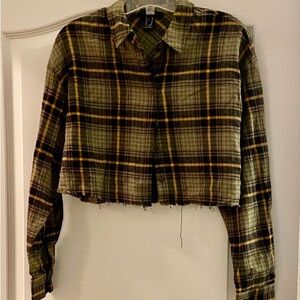 Forever 21 size medium plaid flannel lightweight cropped frayed hem jacket 💛💚